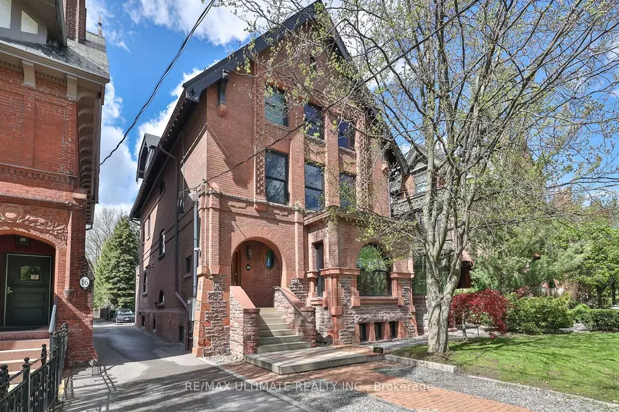 18 Elm AVE #UNIT 4, Toronto C09, ON M4W 1N3