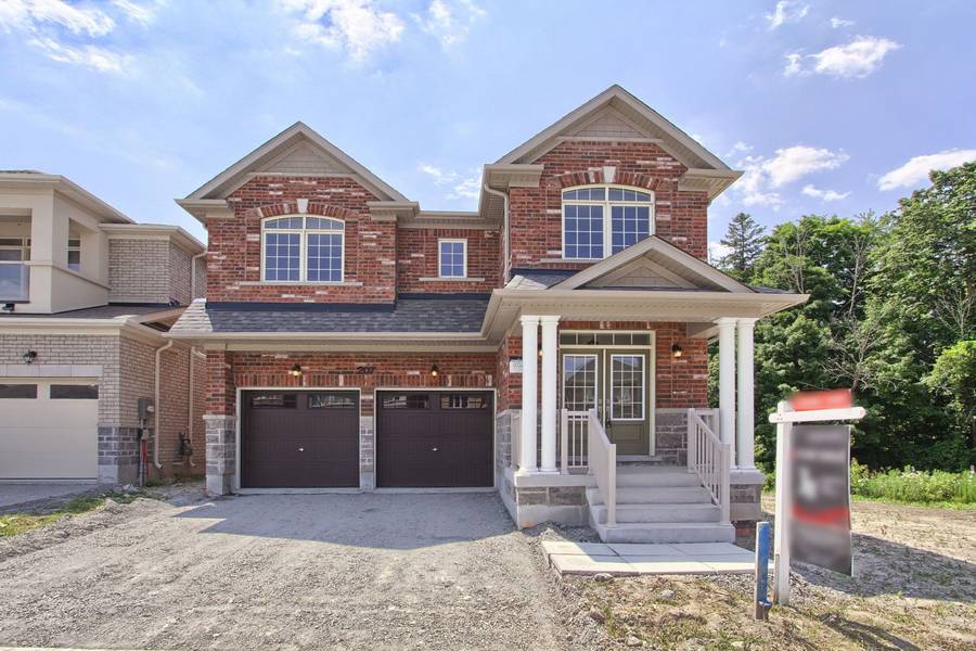 207 Seaview HTS, East Gwillimbury, ON L0G 1R0