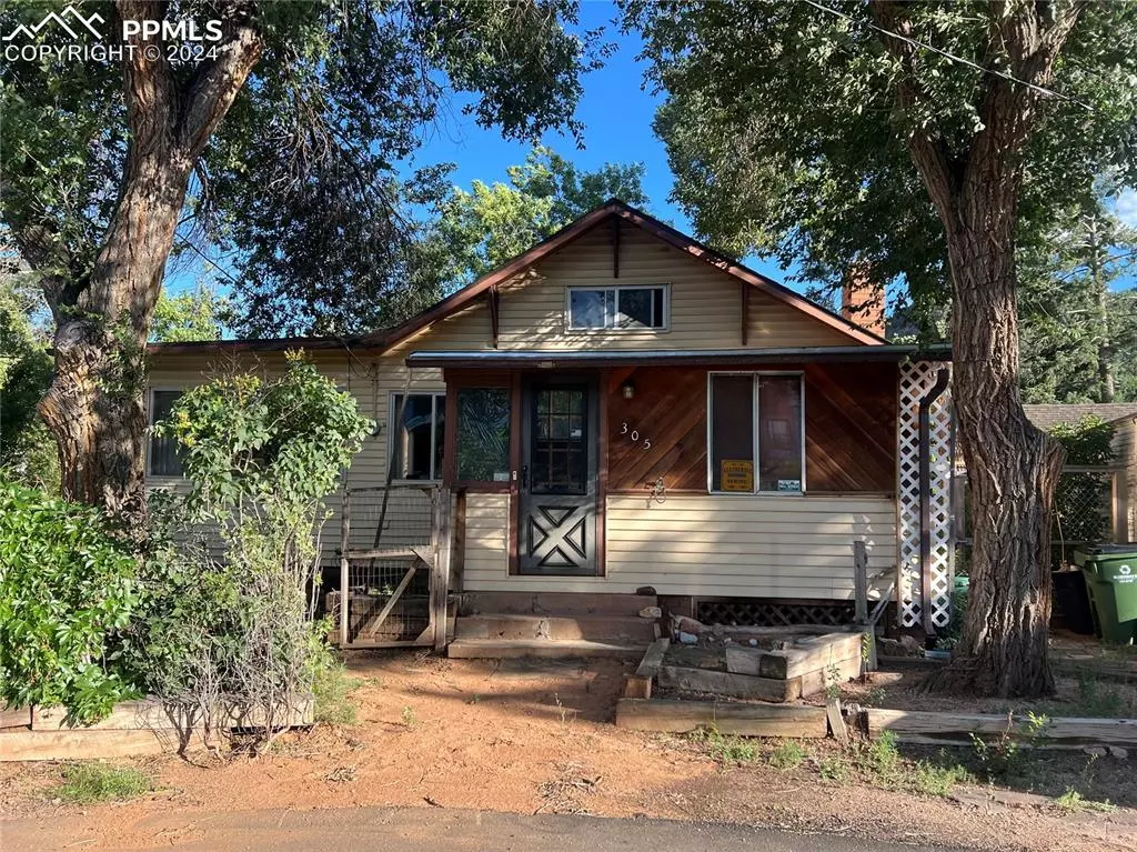 Manitou Springs, CO 80829,305 Pine Ridge AVE