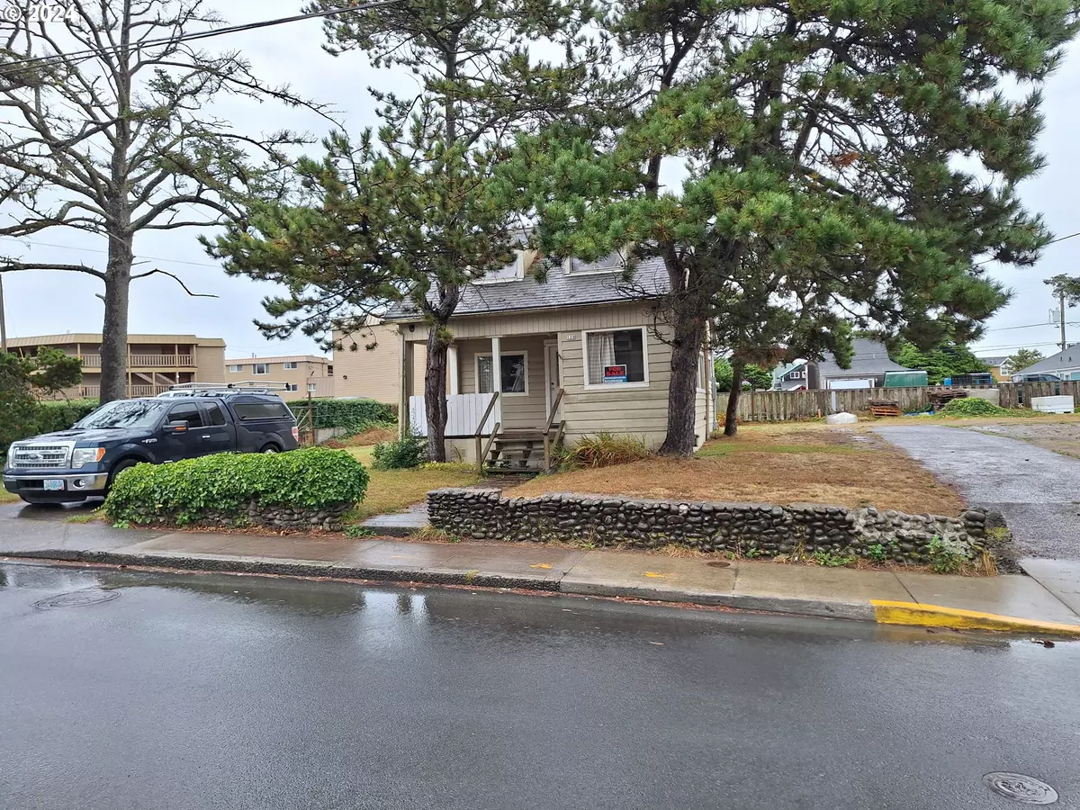 Seaside, OR 97138,120 2ND AVE