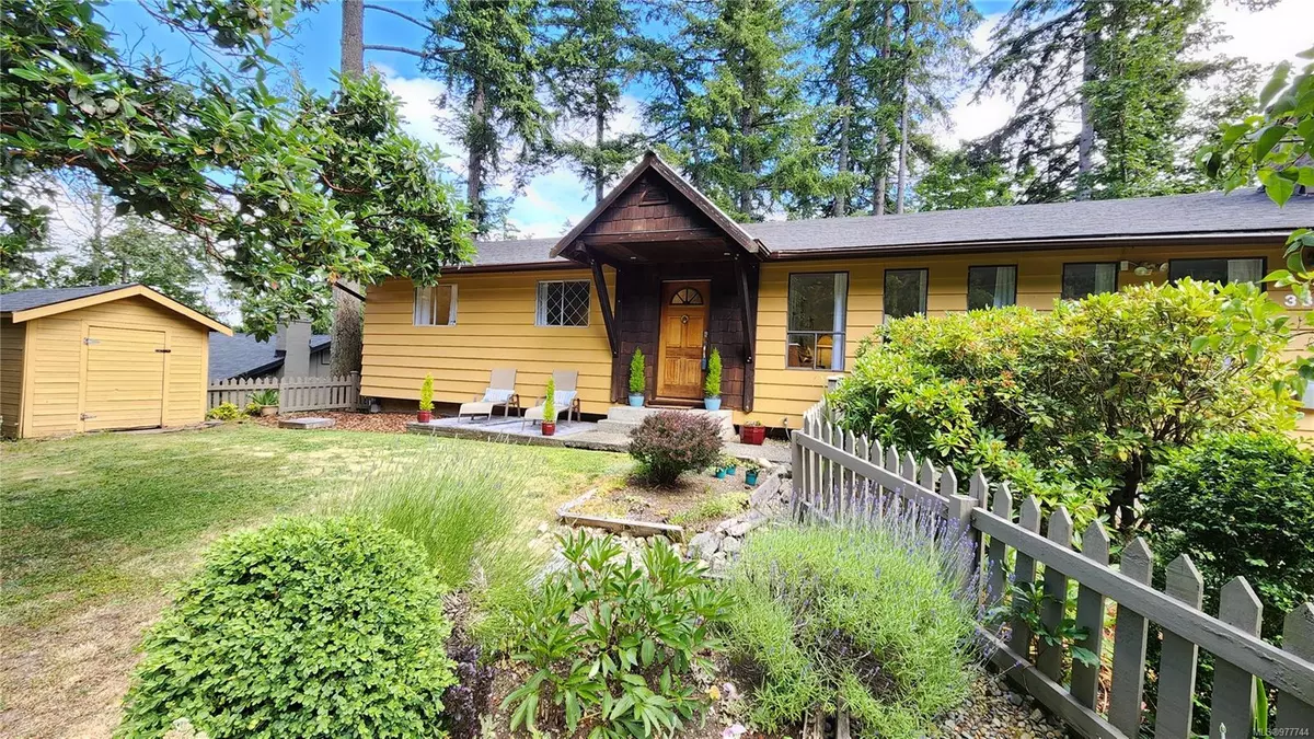 Colwood, BC V9C 2N6,3340 Betula Pl