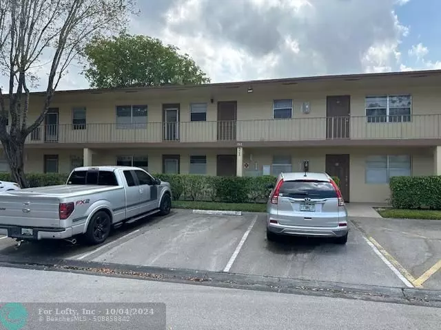 Margate, FL 33063,461 NW 76th Ave  #104