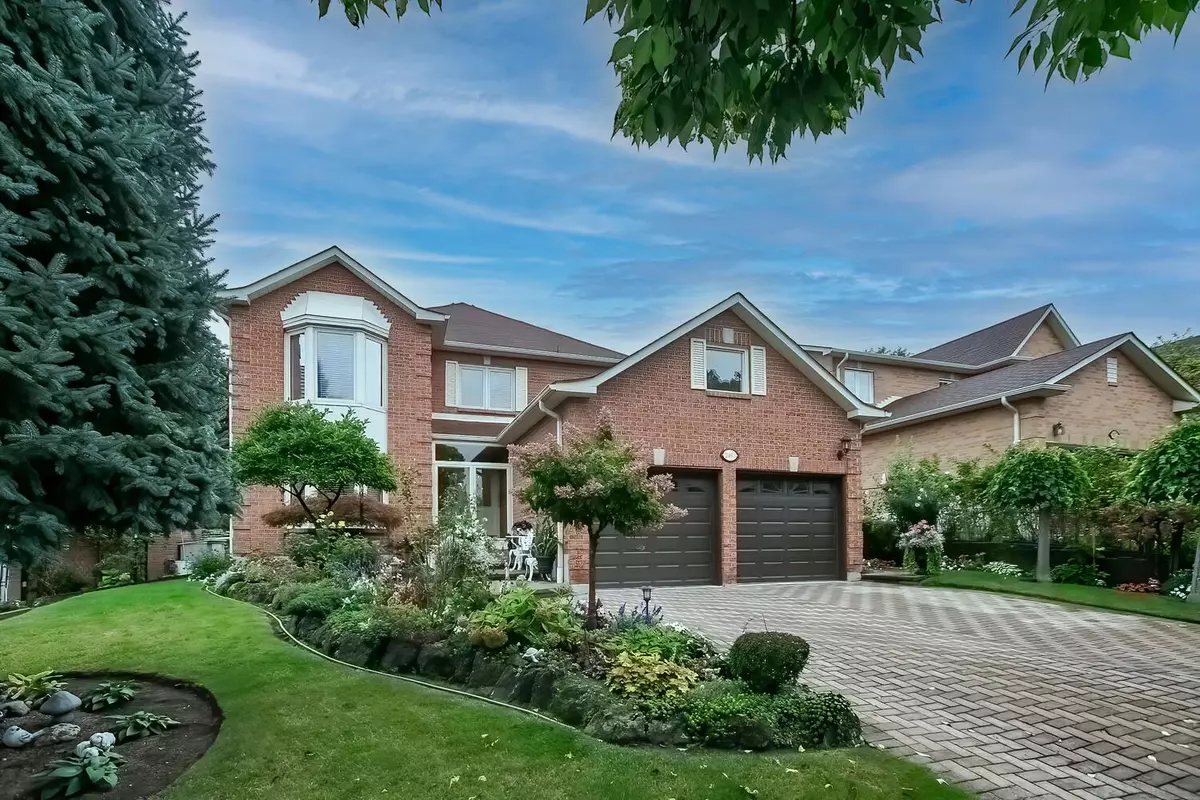 Mississauga, ON L5K 2P1,2463 King Forrest DR