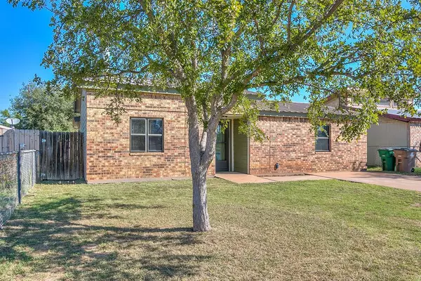 170 E 42nd St, San Angelo, TX 76903