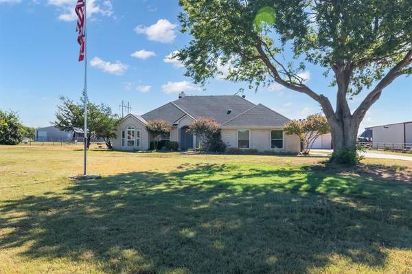 14324 Meadowland Circle, Newark, TX 76071