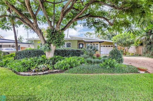 1716 NE 27th Dr, Wilton Manors, FL 33334