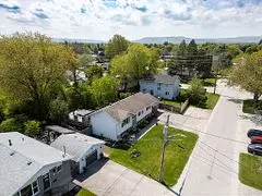 Simcoe, ON L9Y 4A8,90 Manning AVE