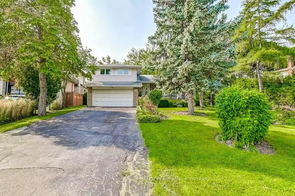 Oakville, ON L6J 4Y3,424 Donnybrook RD