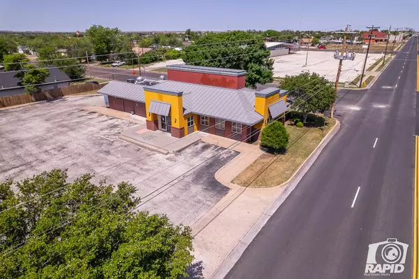 1425 N Chadbourne St, San Angelo, TX 76903