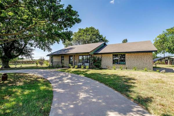 1713 County Road 700, Cleburne, TX 76031