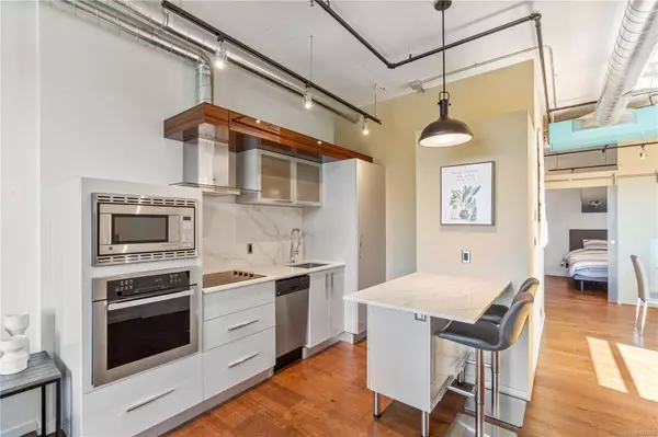 1029 View St #502, Victoria, BC V8V 4Y3