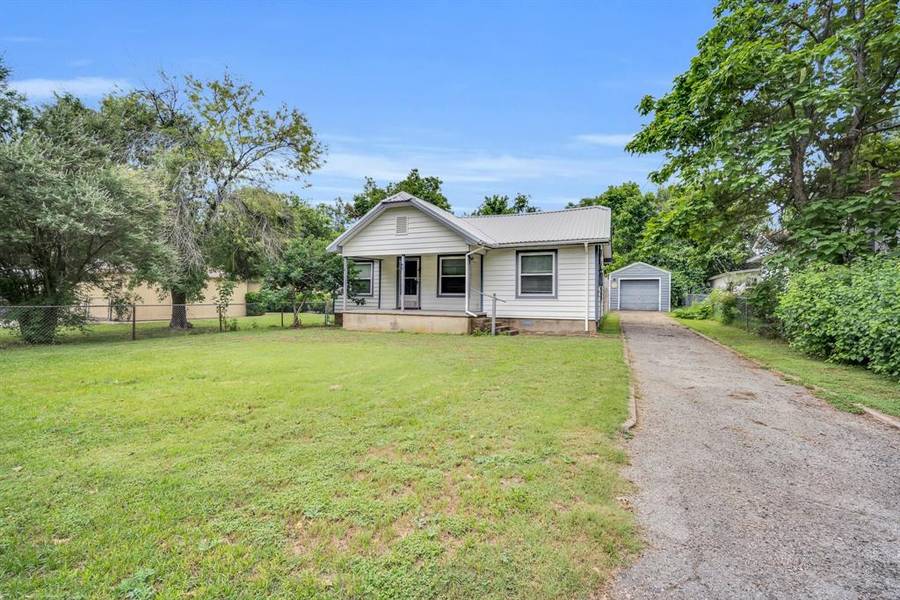 310 Cedar Street, Cedar Hill, TX 75104