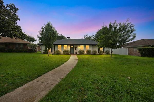 4308 Blackheath Road, Dallas, TX 75227