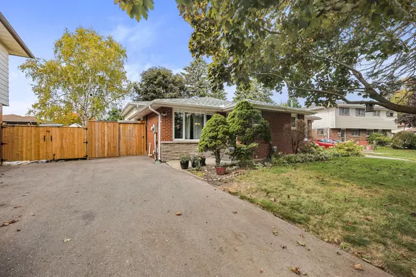 Oshawa, ON L1G 6H6,290 Brighton CT