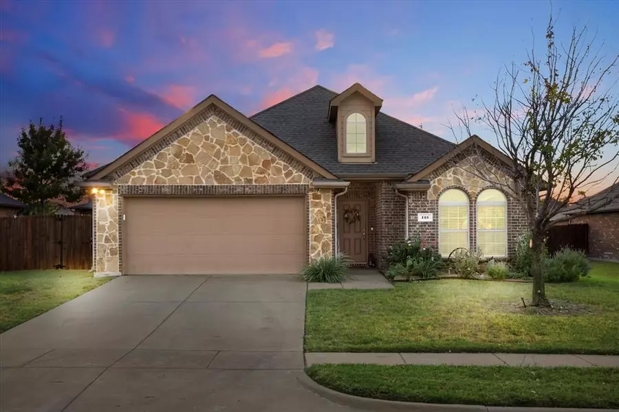 115 Honeysuckle Lane, Waxahachie, TX 75165