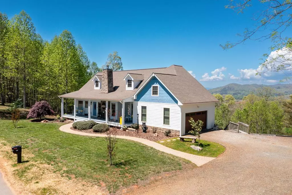 Warne, NC 28909,935 White Oak Drive