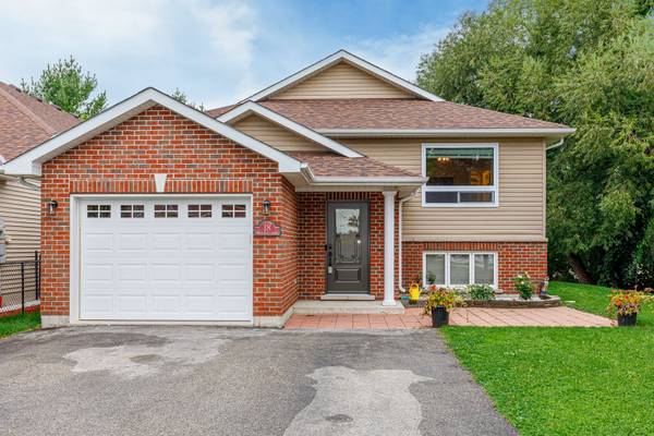 18 Shannon CT, Collingwood, ON L9Y 5N9