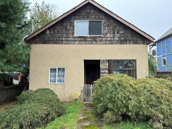 2695 Penrith Ave, Cumberland, BC V0R 1S0