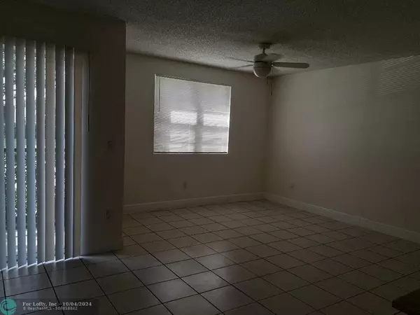 Pompano Beach, FL 33069,1225 SW 46 Ave  #205