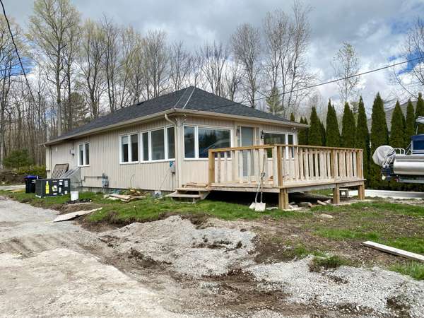 428 Limerick ST, Innisfil, ON L0L 1K0