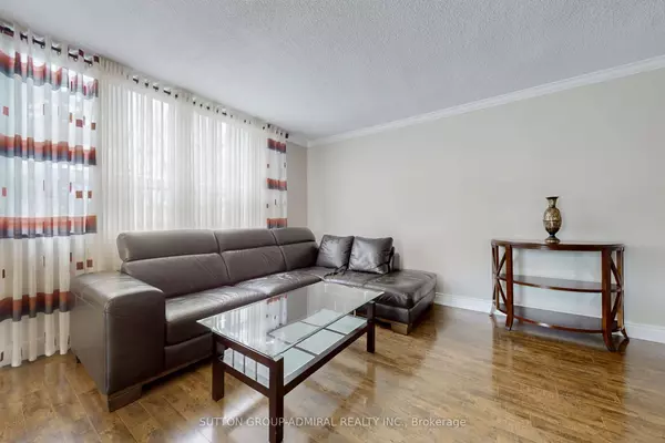 Markham, ON L3T 2B4,7451 Yonge ST #401