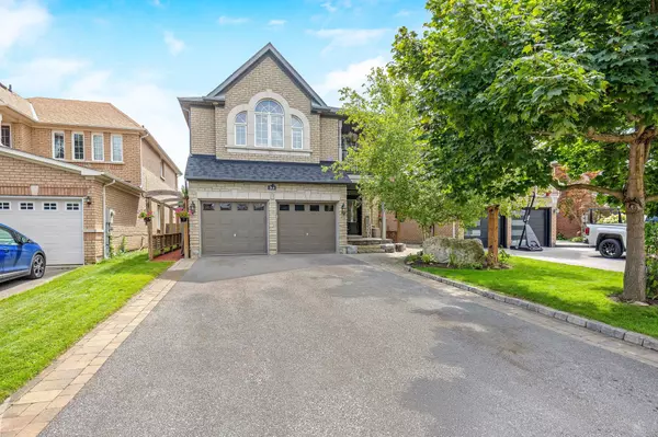 33 Chaplin CRES, Halton Hills, ON L7G 5Y4