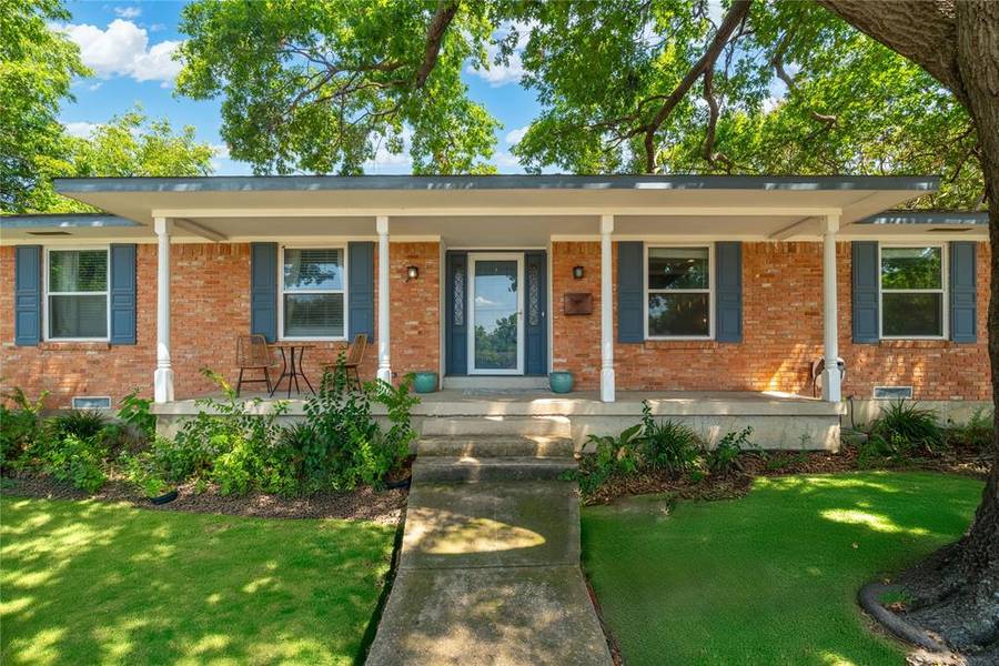 4821 Hazelhurst Lane, Dallas, TX 75227