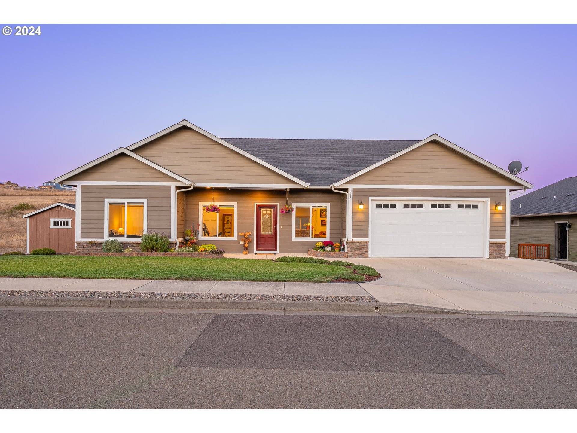 321 WIL WAY, Winston, OR 97496
