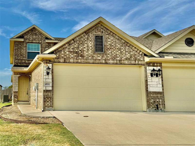 4931 Sanger Circle Drive, Sanger, TX 76266