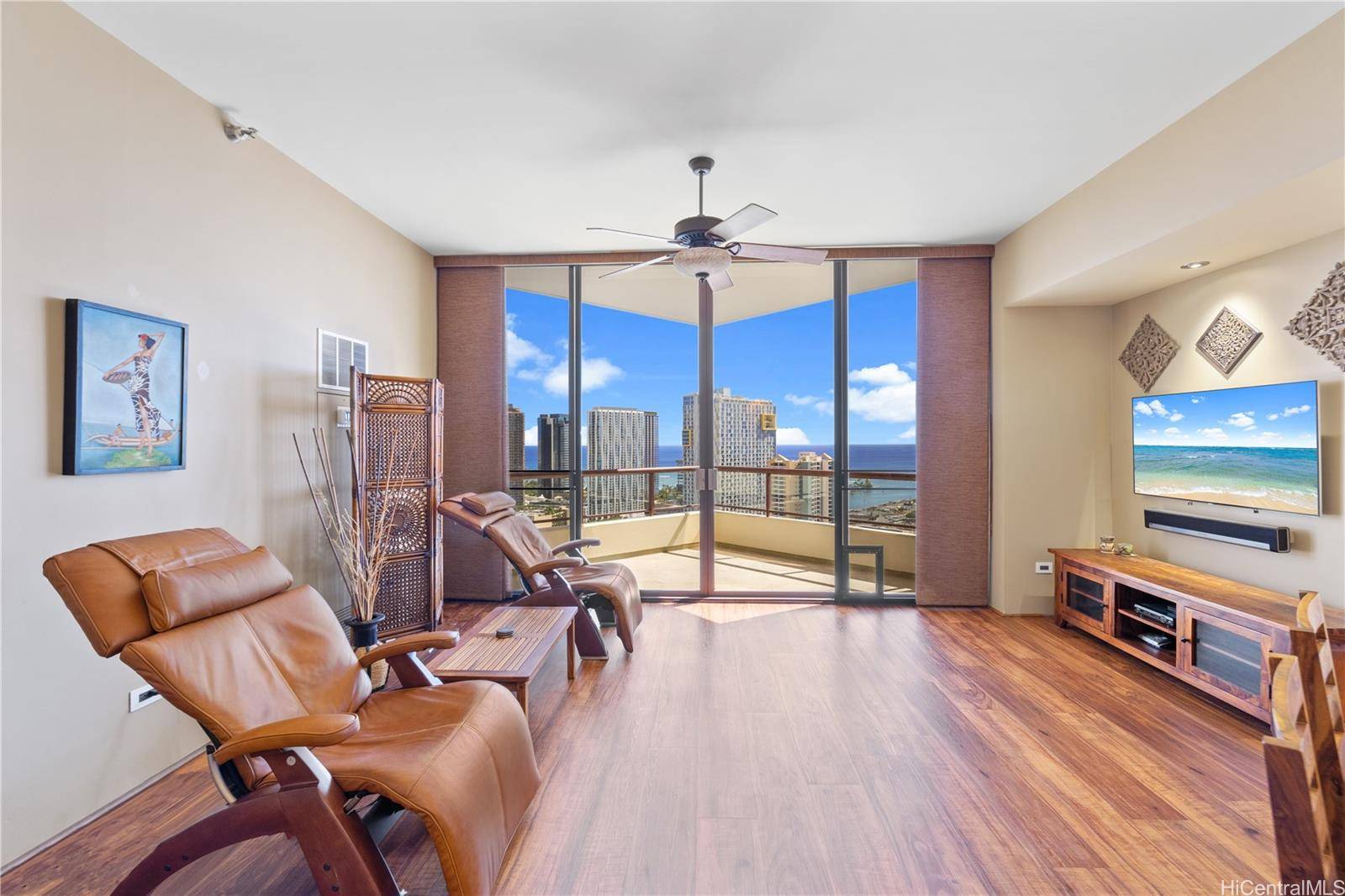 725 Kapiolani Boulevard #3102, Honolulu, HI 96813