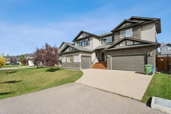 Airdrie, AB T4B 3K5,726 Canoe AVE Southwest