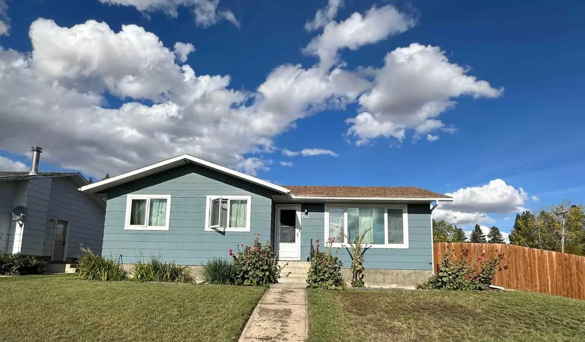 Trochu, AB T0M2C0,702 Royal DR