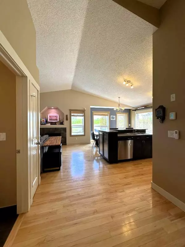 Grande Prairie, AB T8W2X2,6025 86b ST