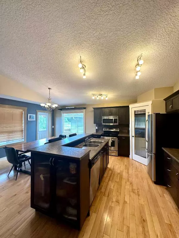 Grande Prairie, AB T8W2X2,6025 86b ST