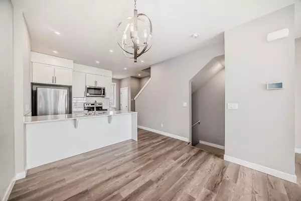 Calgary, AB T3N 1Y8,311 Skyview Ranch CIR NE