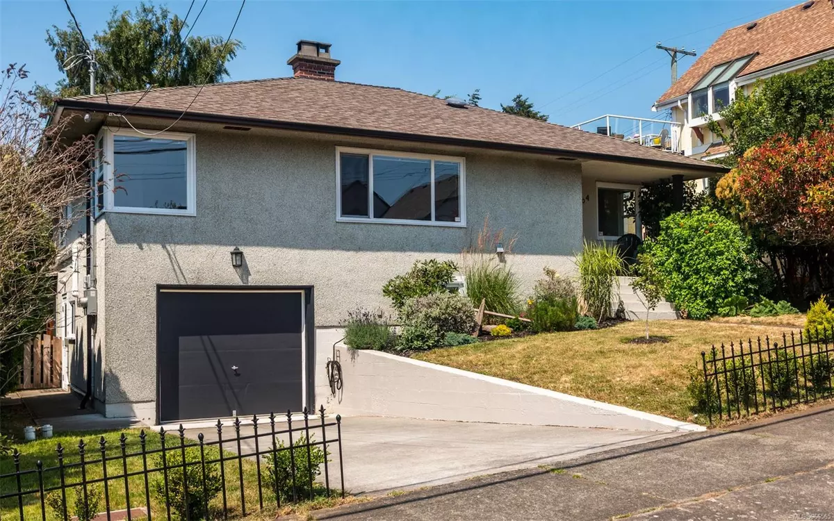 Victoria, BC V8S 3H7,164 Eberts St