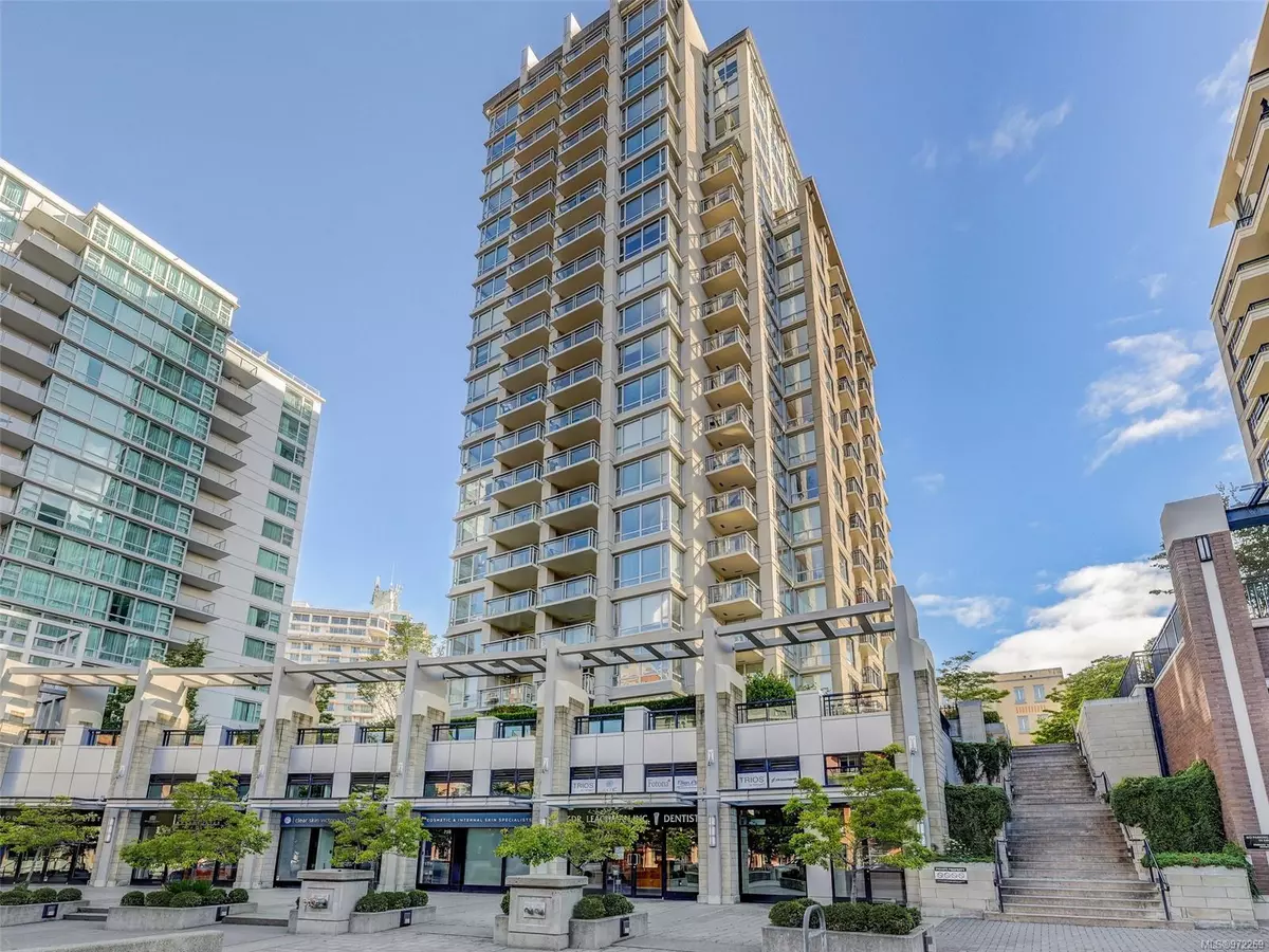 Victoria, BC V8W 4A4,751 Fairfield Rd #508