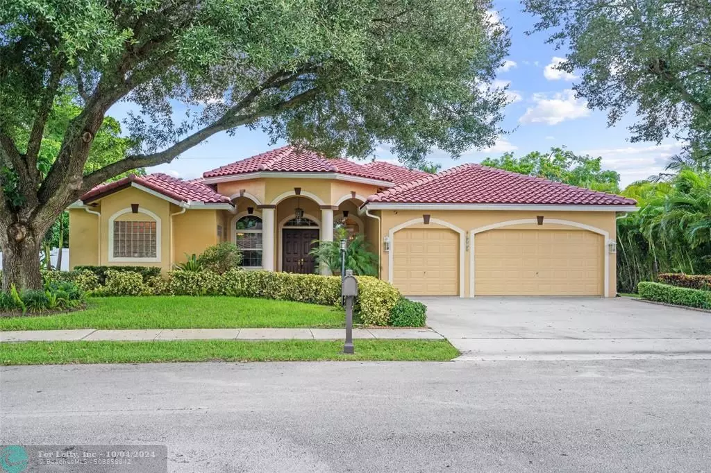 Davie, FL 33314,4320 SW 74th Ter