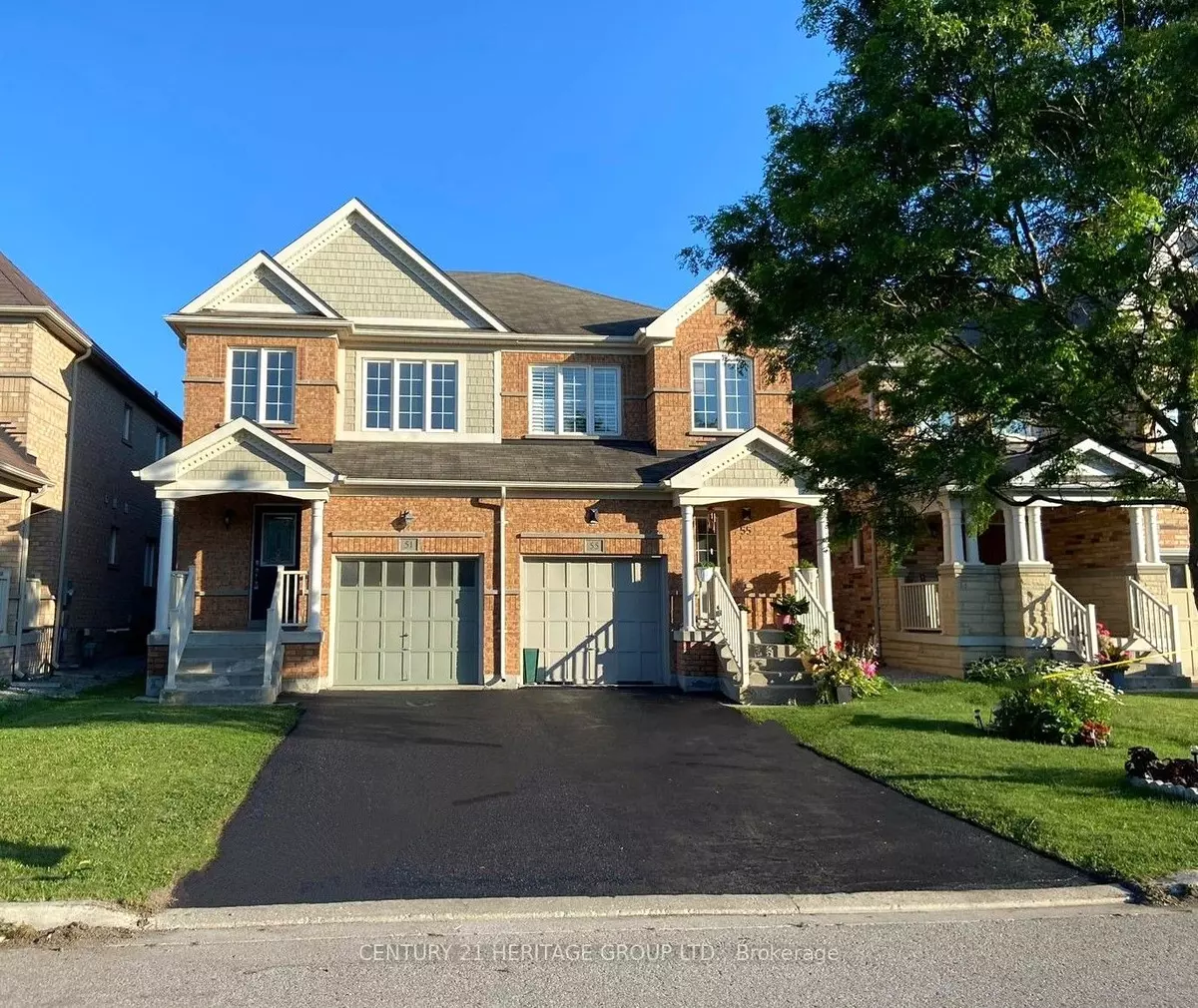 Bradford West Gwillimbury, ON L3Z 0H5,51 Acorn LN