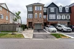 Brampton, ON L7A 0X8,39 Vanhorne Close