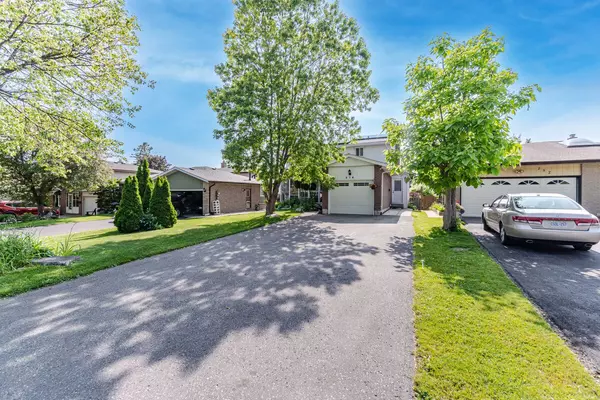 Oshawa, ON L1G 6X9,276 Blue Heron DR