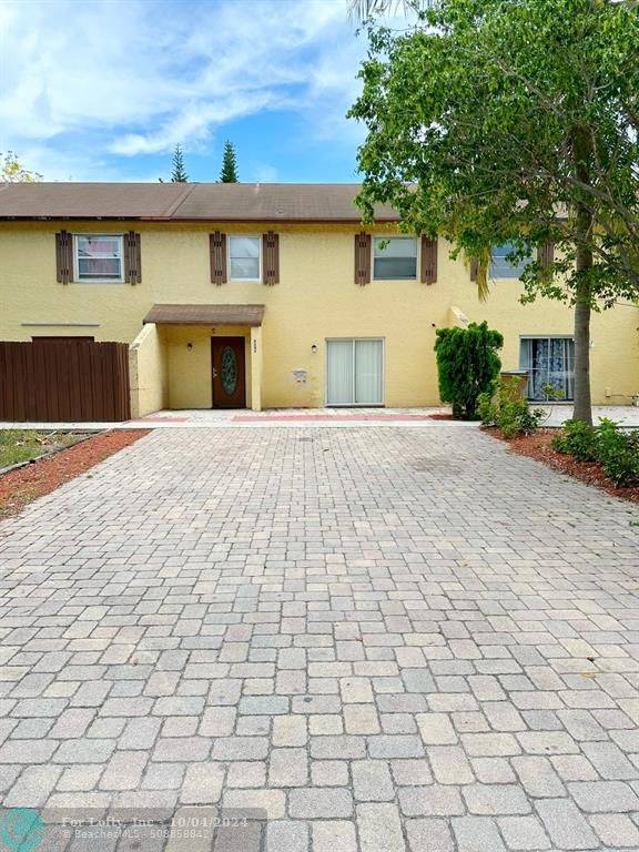 4343 NW 3rd Ter,  Deerfield Beach,  FL 33064