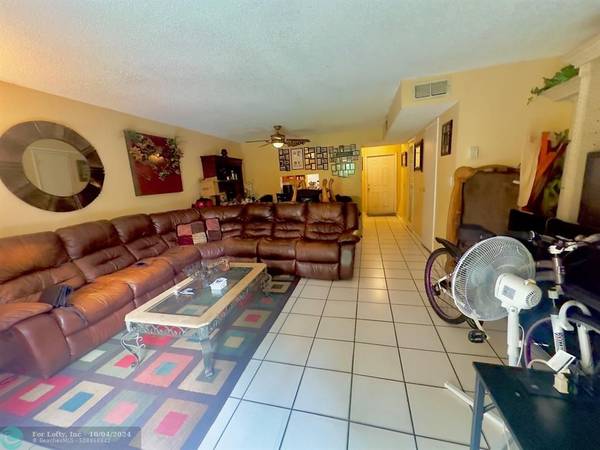 Fort Lauderdale, FL 33313,5828 Blueberry Ct  #5828