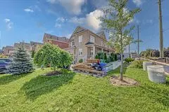 Bradford West Gwillimbury, ON L3Z 0L6,939 Miller Park AVE #Main