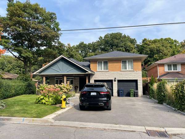 15 BUXTON RD #BSMT, Toronto W05, ON M3M 1Y6