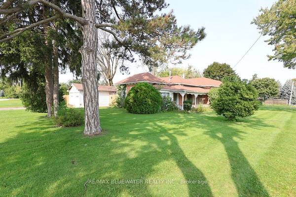 Lambton Shores, ON N0M 2N0,76 Sarah ST