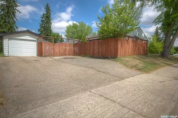 Saskatoon, SK S7J 2L7,208 Wilson CRESCENT