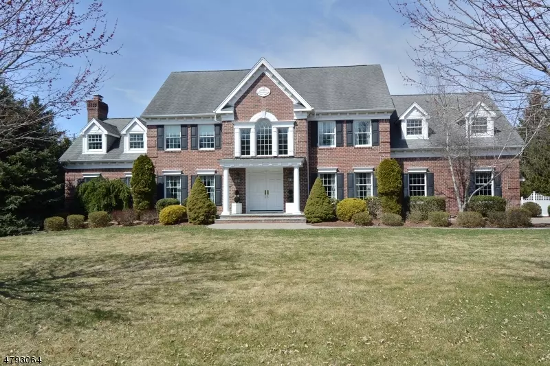 14 Mettowee Farms Ct, Upper Saddle River Boro, NJ 07458