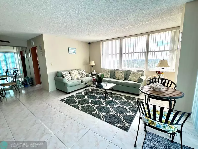 111 Briny Ave  #1511, Pompano Beach, FL 33062