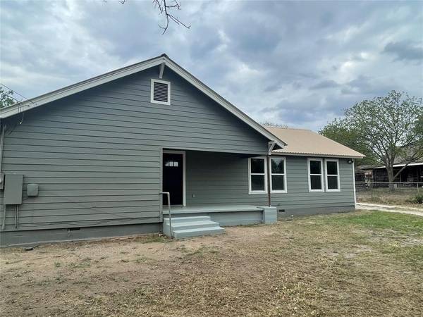 1710 W Peach Street,  Goldthwaite,  TX 76844